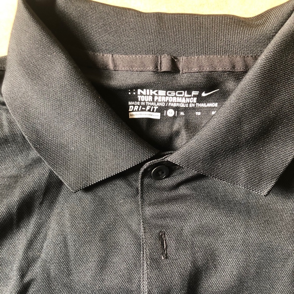 Men’s long sleeve golf shirt